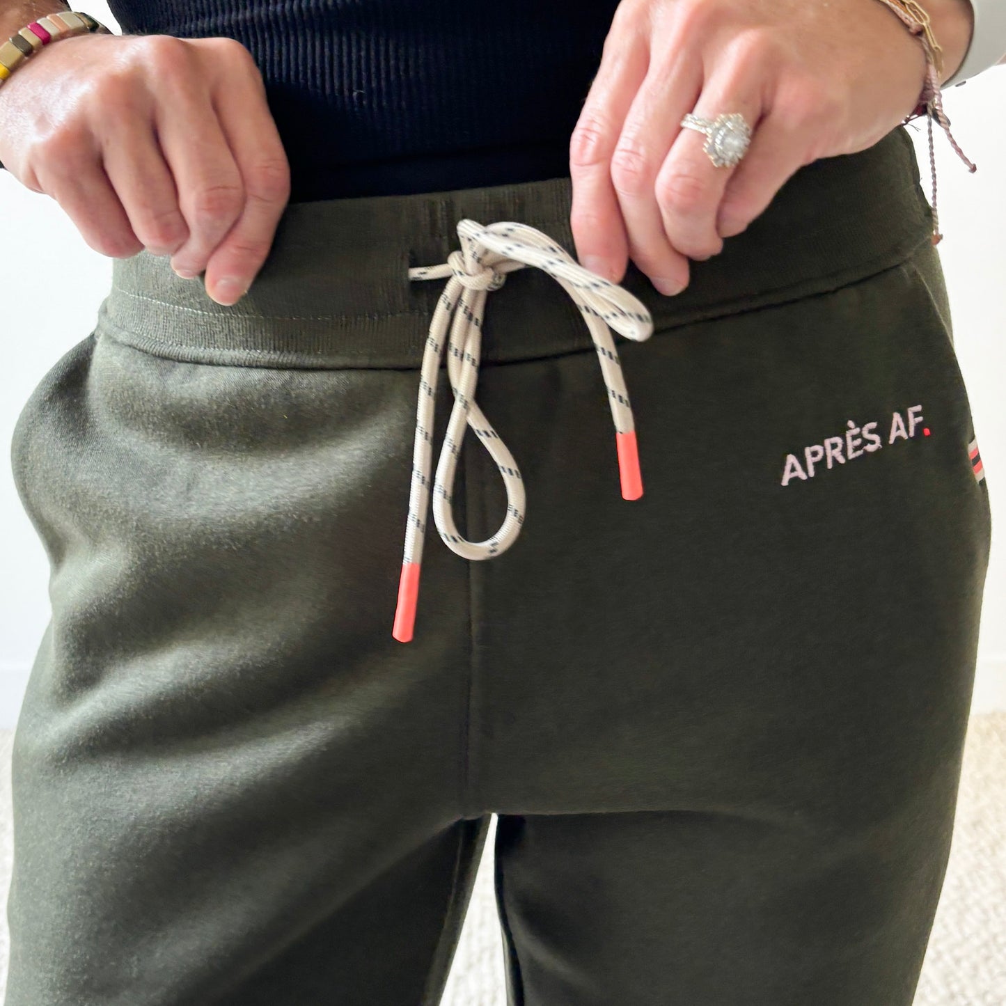 Dark Green Apres AF embroidered women's cozy fleece slimfit jogger sweatpant