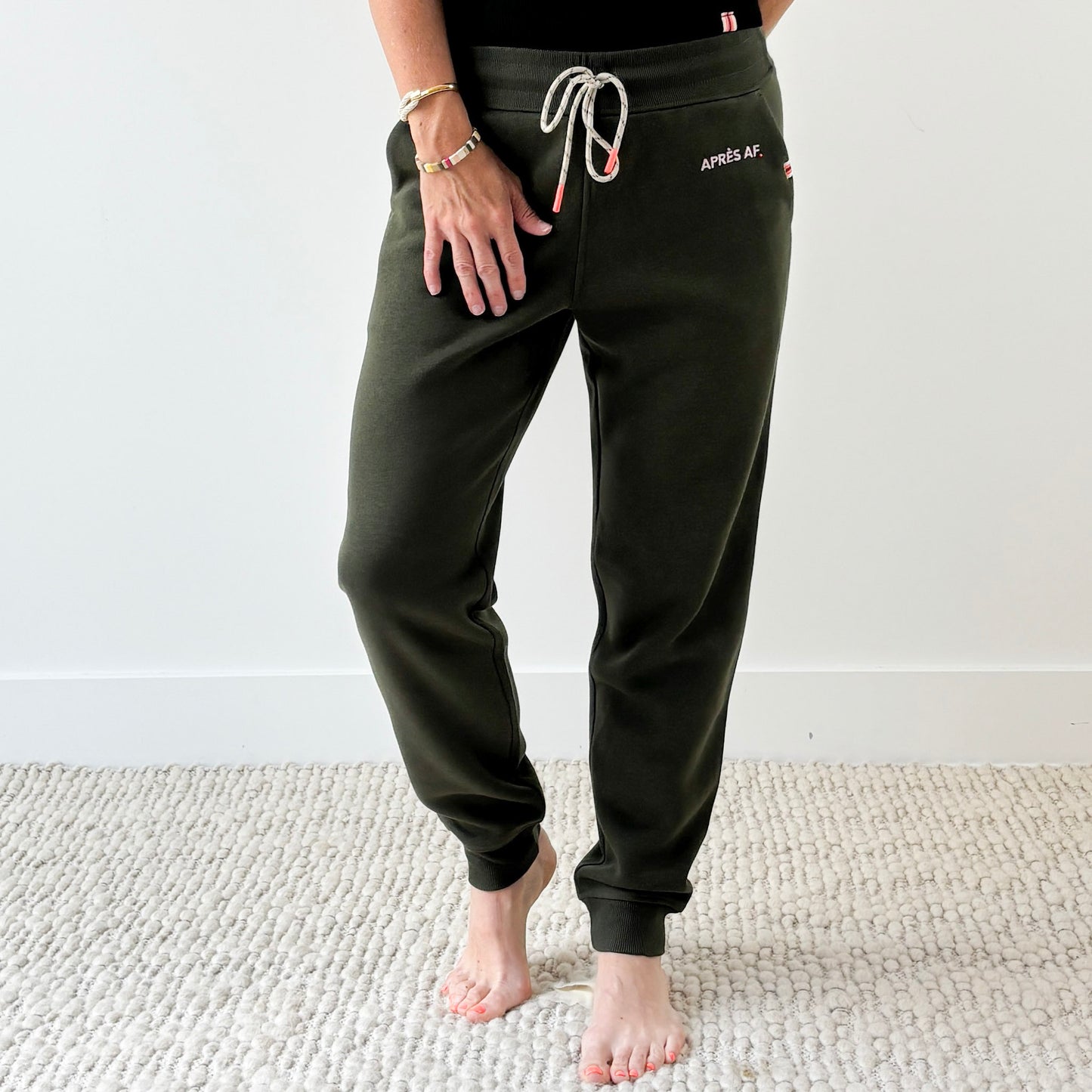 Dark Green Apres AF embroidered women's cozy fleece slimfit jogger sweatpant