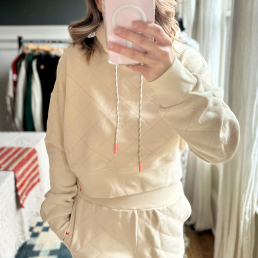 Ivory Quilted Soft Fleece Cropped Hooded sweatshirt
