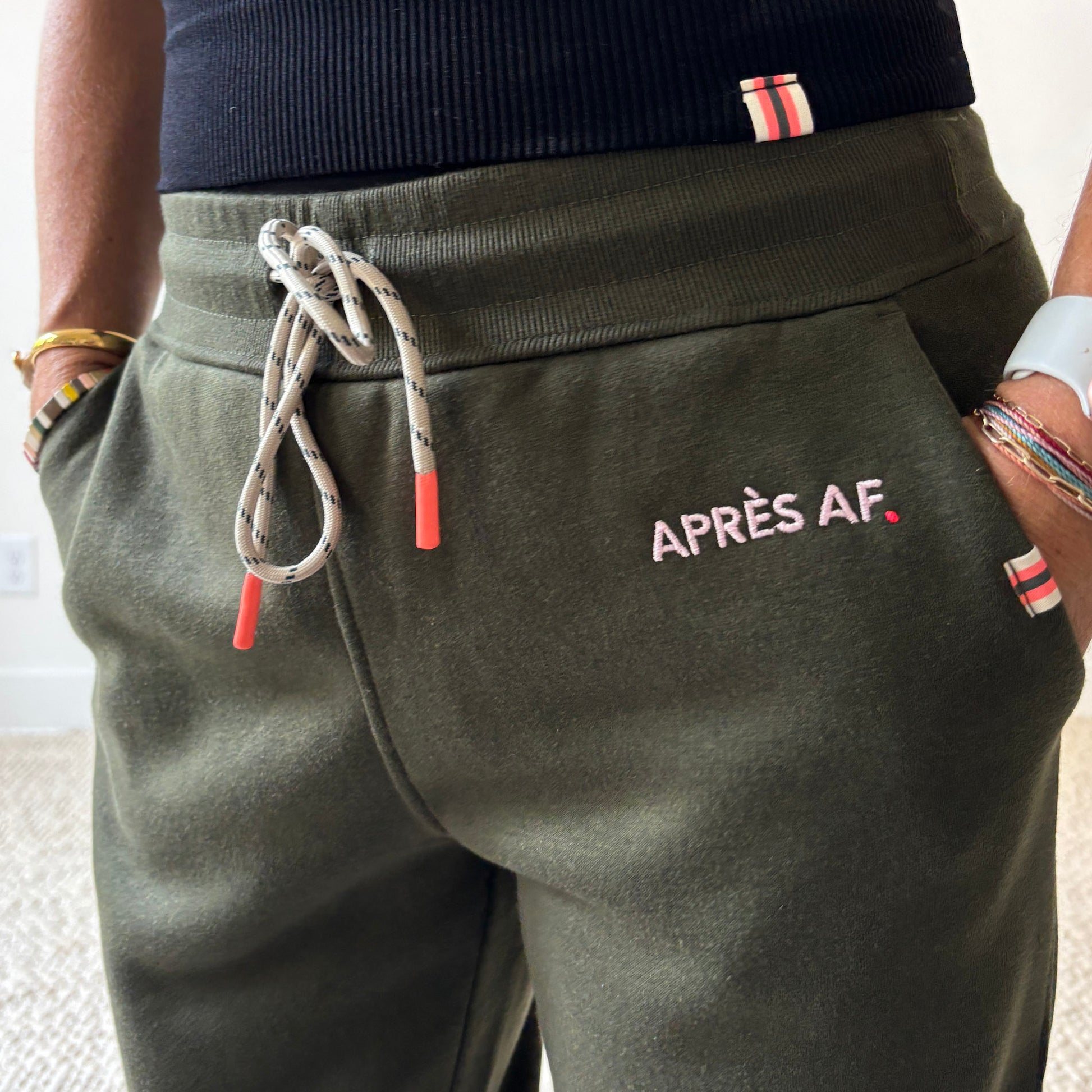 Dark Green Apres AF embroidered women's cozy fleece slimfit jogger sweatpant