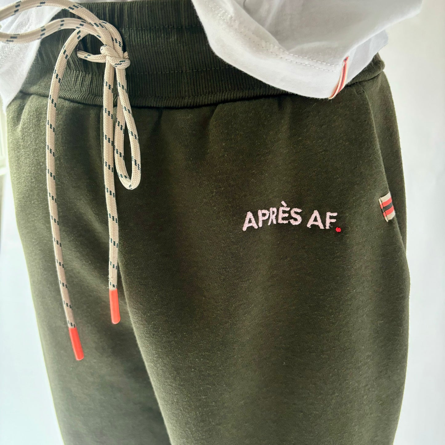 Dark Green Apres AF embroidered women's cozy fleece slimfit jogger sweatpant